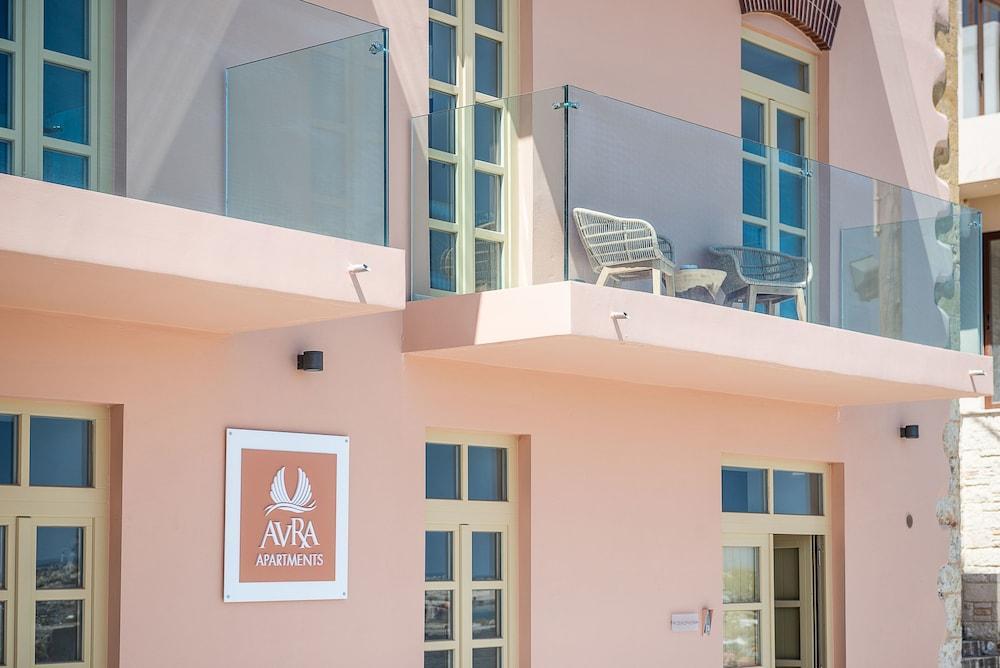 Avra Apartments Kolymbari Harbour Exterior photo
