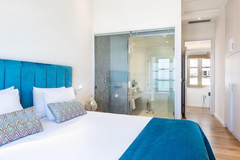Avra Apartments Kolymbari Harbour Exterior photo