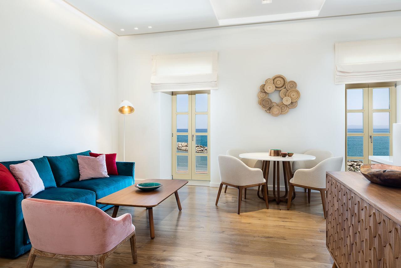 Avra Apartments Kolymbari Harbour Exterior photo